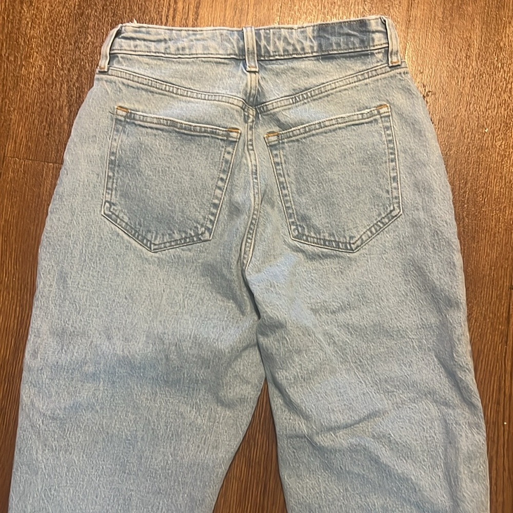 Abercrombie Curve Love The 80s Mom High Rise Jean W26 2S - Picture 7 of 10